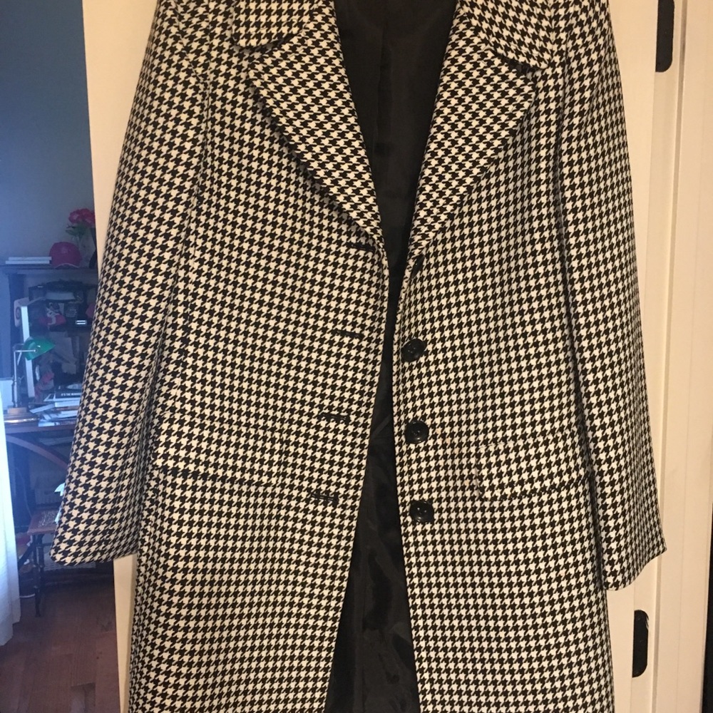 Very nice outer coat!